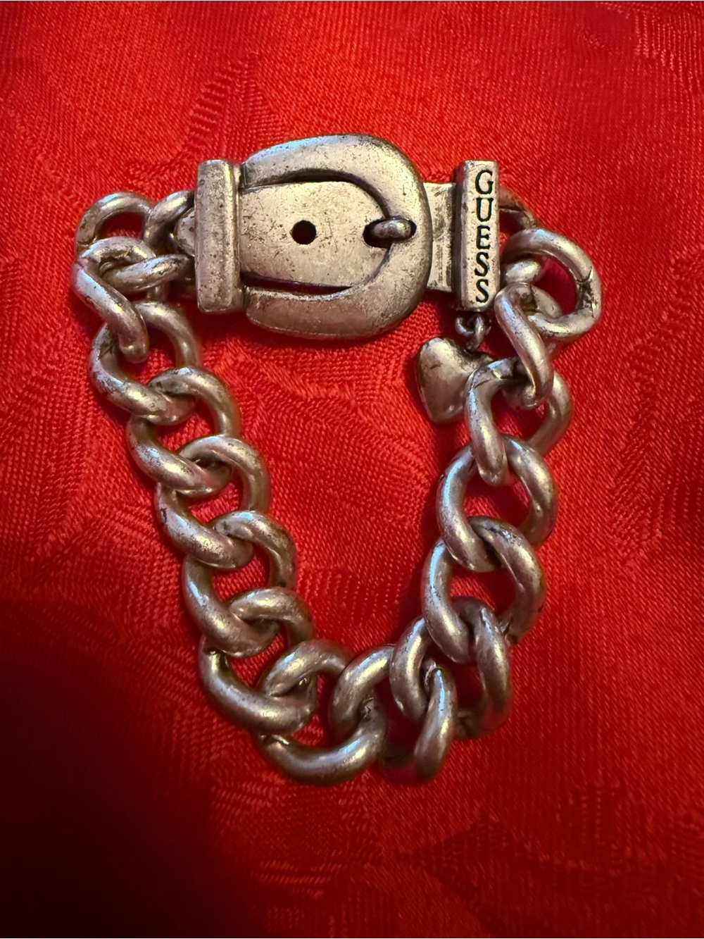 GUESS Silver-Tone Men’s Chunky Chain Bracelet with Buckle Charm